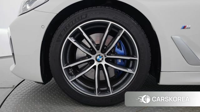 BMW 5 Series (G30) id 4871978 из Кореи 30