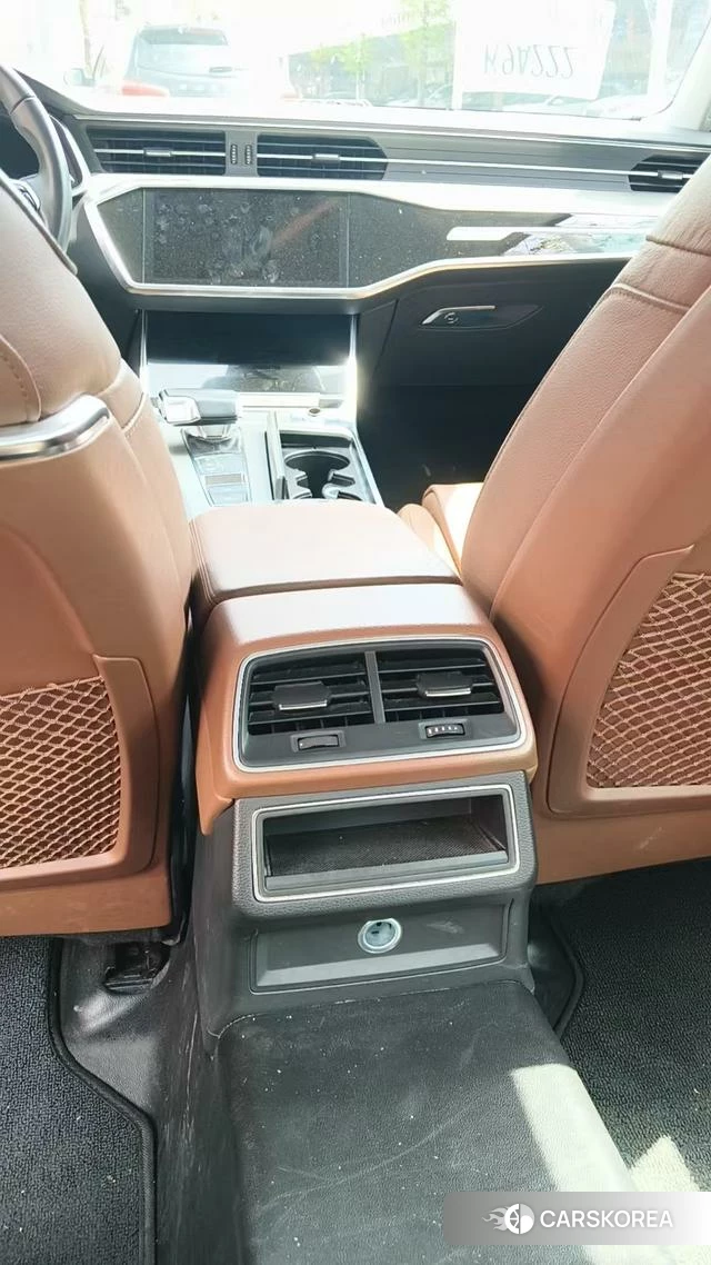 Audi A6L 2021 Черный из Китая, фото 4