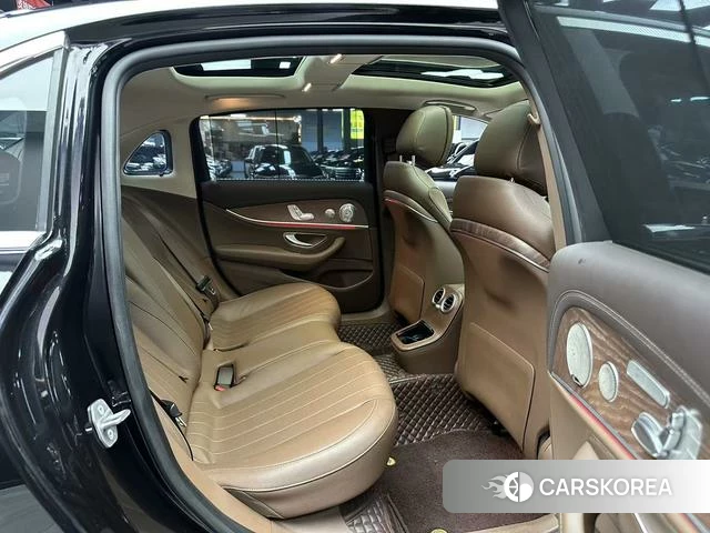 Mercedes-Benz E-class id 4290513 из Китая 10
