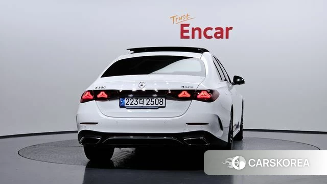 Mercedes-Benz E-Class W214 id 4499731 из Кореи 28