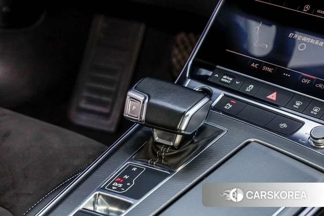 Audi A7L id 4256884 из Китая 28