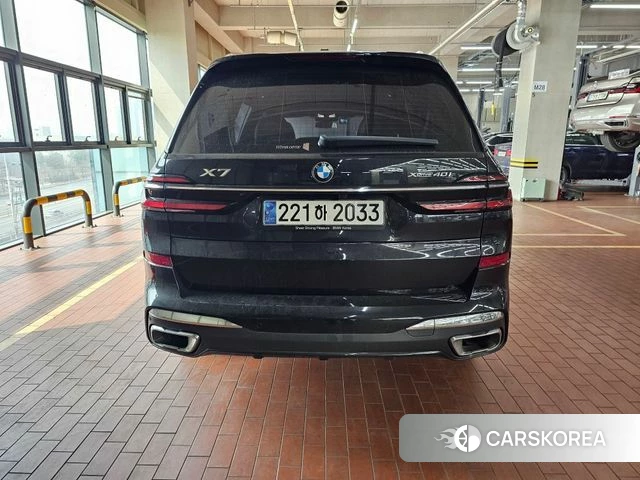 BMW X7 (G07) 2023 Черный из Кореи, фото 4