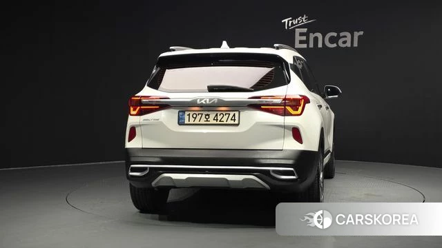 Kia Seltos id 4463744 из Кореи 14