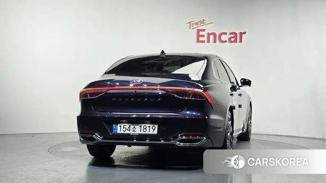 Hyundai The New Grandeur IG id 4609656 из Кореи 30