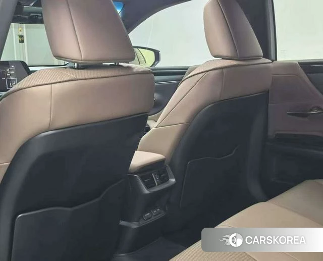Lexus ES id 4314676 из Китая 9