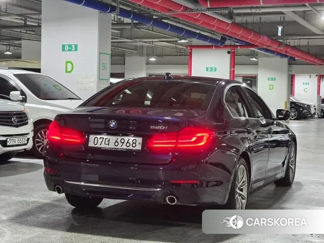 BMW 5 Series (G30) id 3018619 из Кореи 14