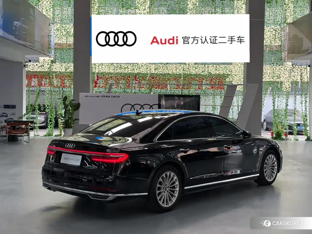 Audi A8 id 4686176 из Китая 14