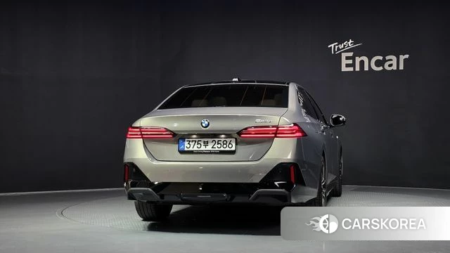 BMW 5 Series (G60) id 4664840 из Кореи 14