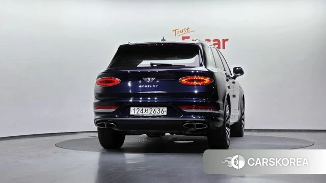 Bentley Bentayga id 3934492 из Кореи 14