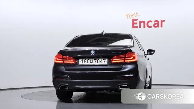 BMW 5 Series (G30) id 3598307 из Кореи 14