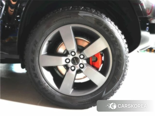 Land Rover Defender (L663) 2026 Черный из Кореи, фото 4