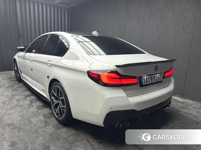 BMW 5 Series (G30) id 3437790 из Кореи 13