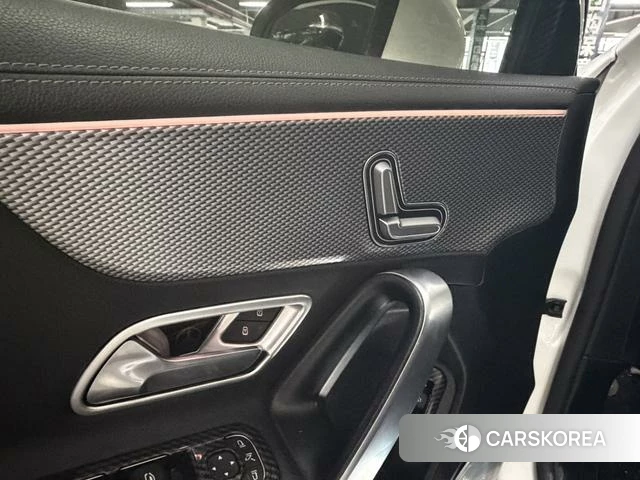 Mercedes-Benz Class A 2019 Белый из Китая, фото 4