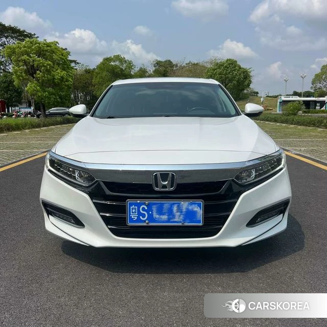 Honda Accord 2021 Белый из Китая, фото 4