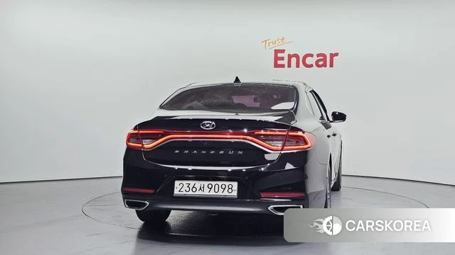 Hyundai Grandeur IG id 4225385 из Кореи 14