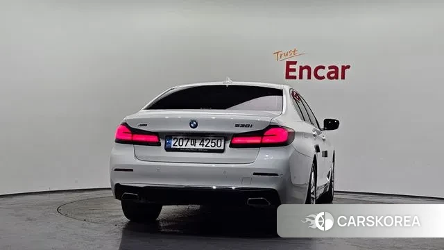 BMW 5 Series (G30) id 3472495 из Кореи 14