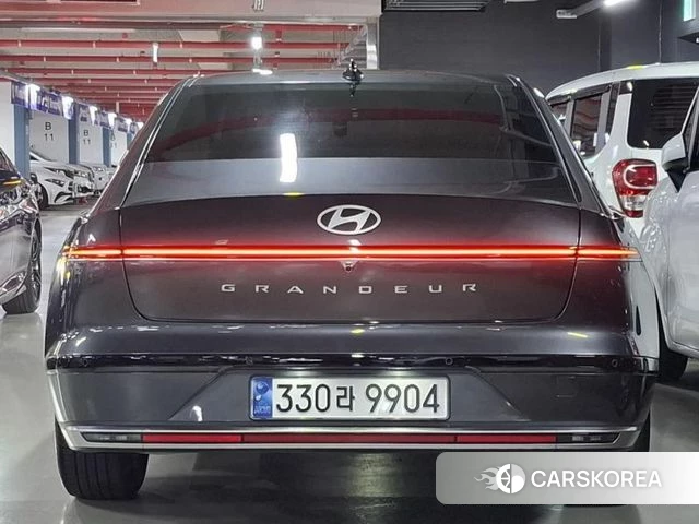 Hyundai Grandeur (GN7) id 4879756 из Кореи 14