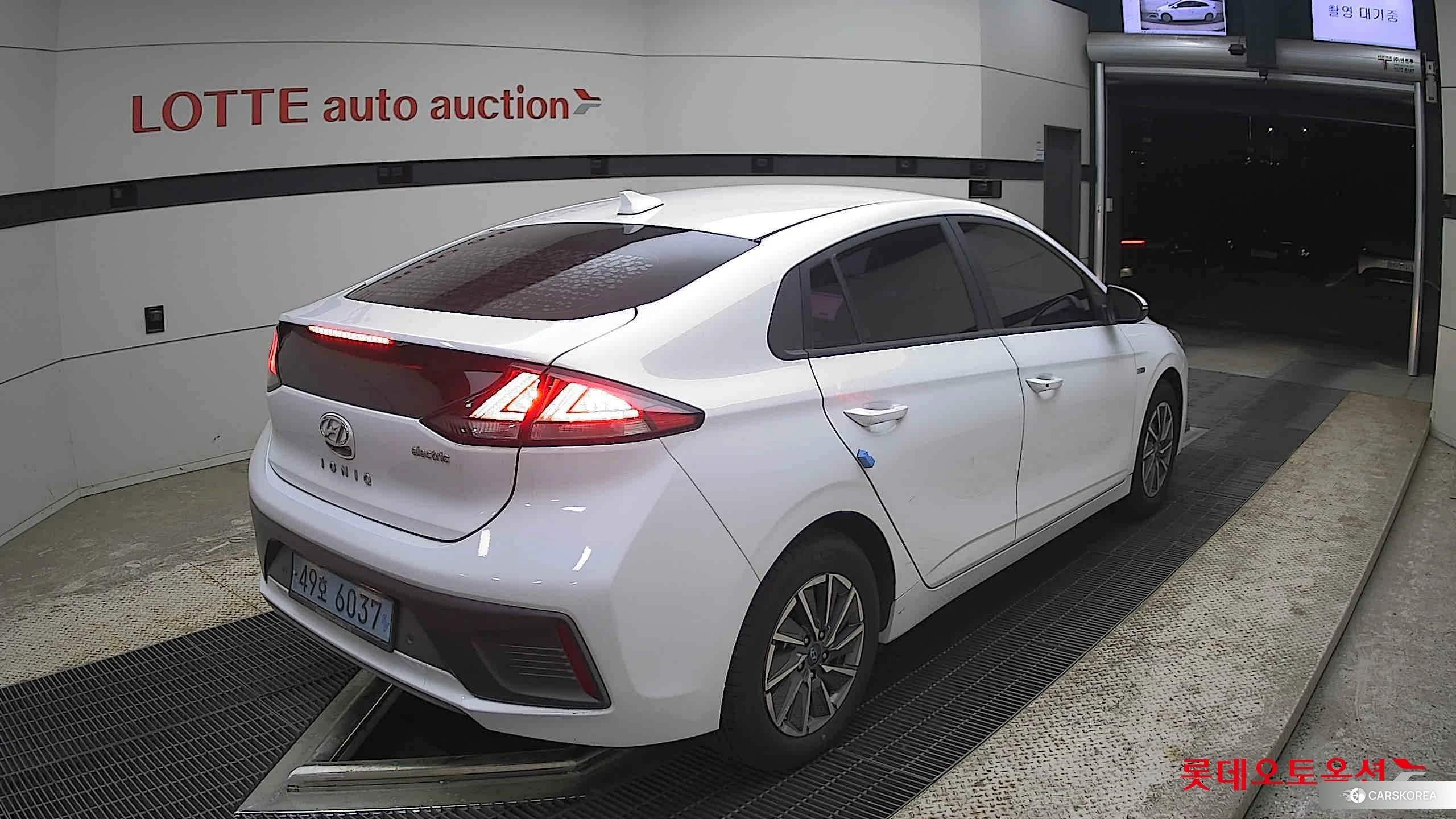 Hyundai IONIQ Electric id 4296832 из Кореи 30