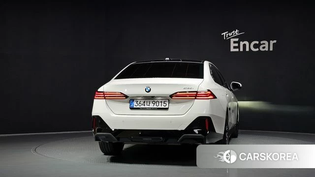 BMW 5 Series (G60) id 4695653 из Кореи 30