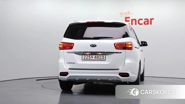 Kia The New Carnival id 4658108 из Кореи 24