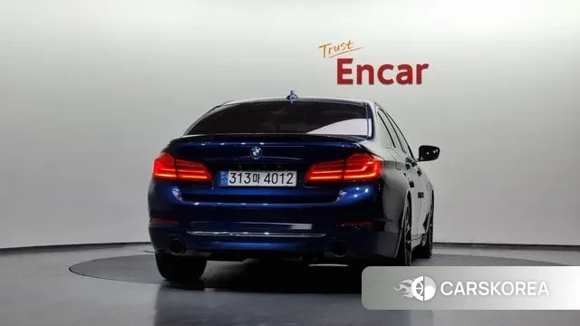 BMW 5 Series (G30) id 3351380 из Кореи 14