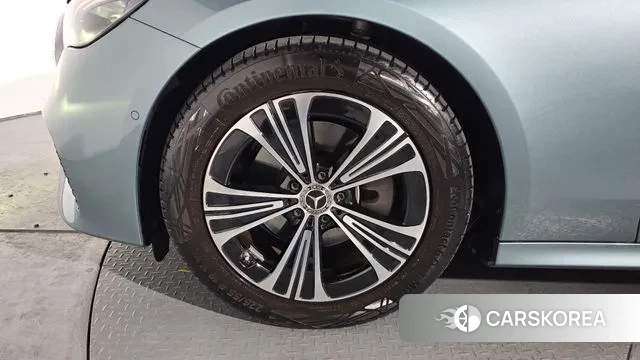 Mercedes-Benz E-Class W214 id 3619773 из Кореи 14