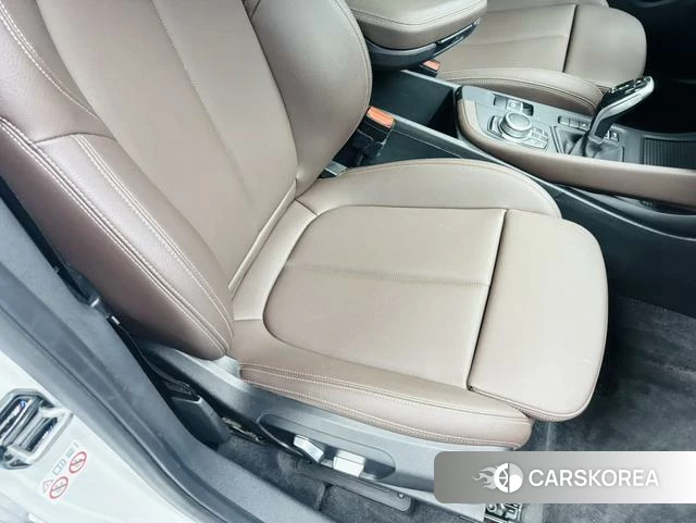 BMW X1 id 4314077 из Китая 16