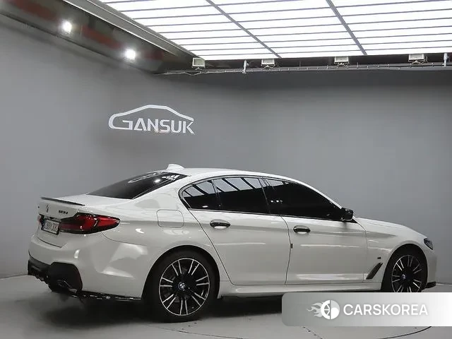 BMW 5 Series (G30) id 3766798 из Кореи 14