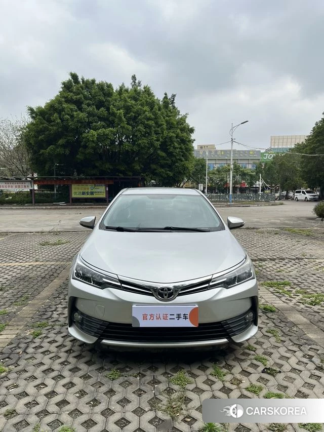 Toyota Corolla 2019 Серебристо-серый из Китая, фото 4