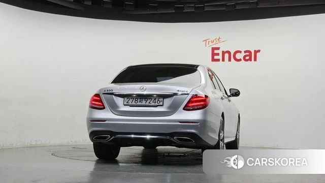 Mercedes-Benz E-Class W213 id 4907149 из Кореи 27