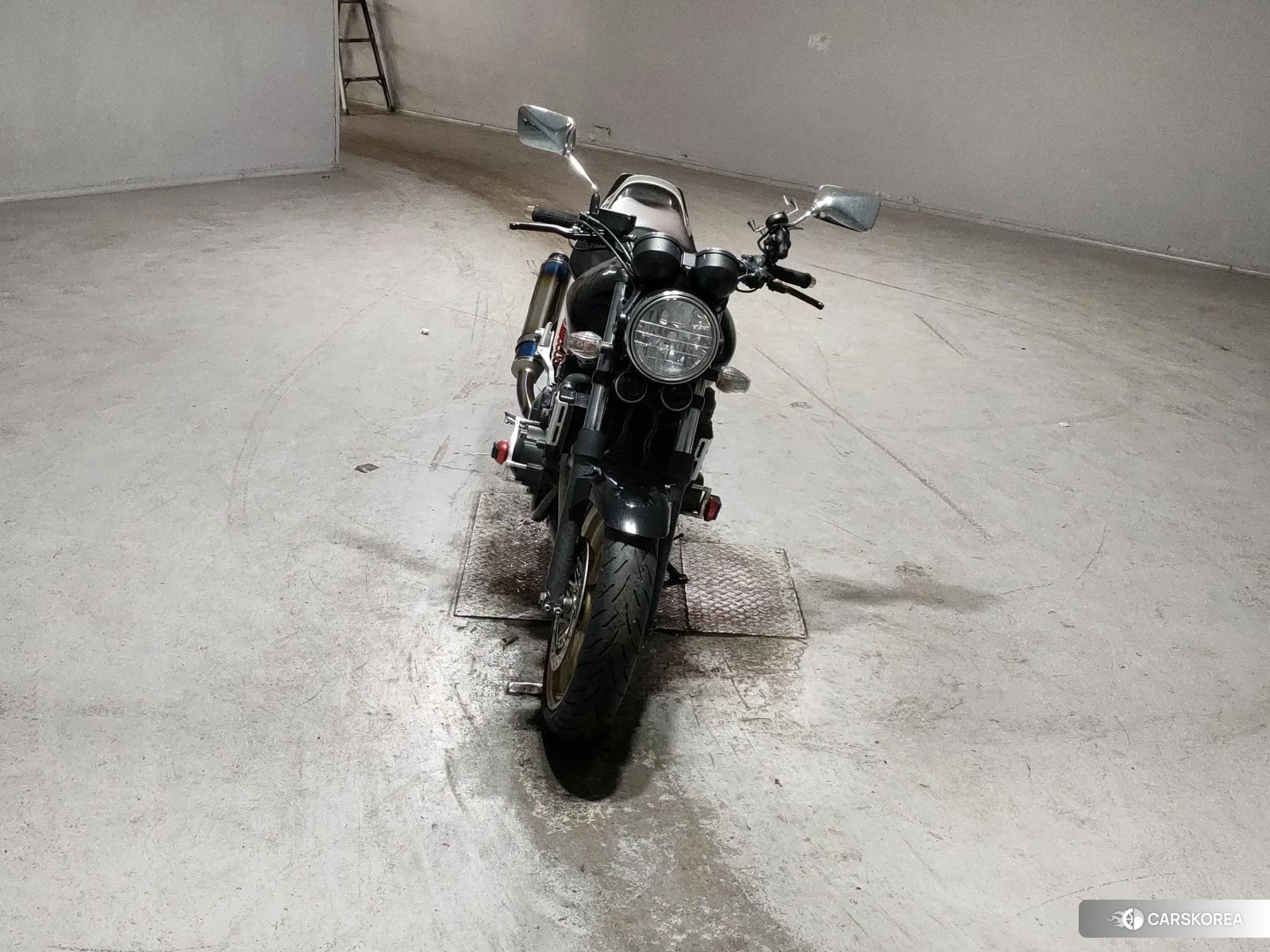 Проданный Honda CB400SF id 4193887 из Японии, фото 2