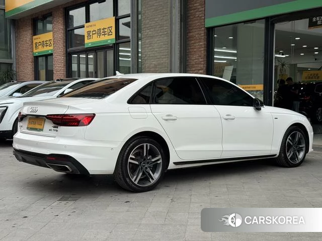 Audi A4L id 4313397 из Китая 12