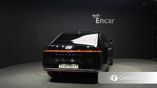 Hyundai Grandeur (GN7) id 3934451 из Кореи 14