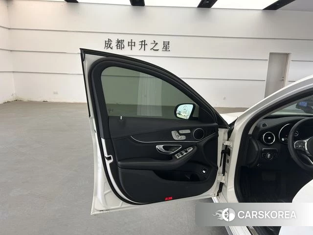 Mercedes-Benz Class C id 4216794 из Китая 8