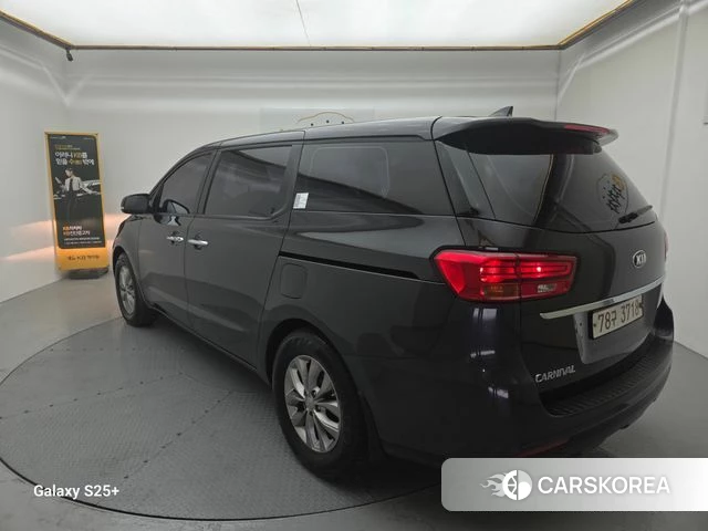Kia The New Carnival id 4305025 из Кореи 14