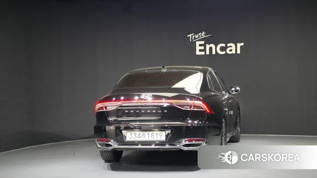 Hyundai The New Grandeur IG id 4389952 из Кореи 28