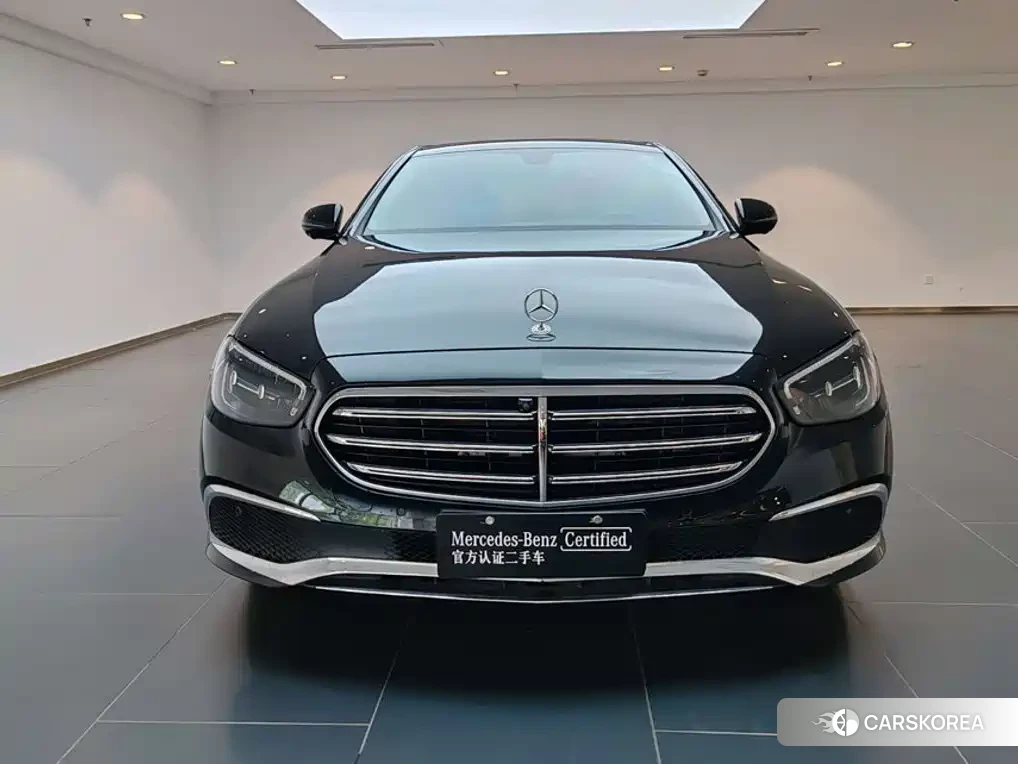 Mercedes-Benz E-Class 2023 Черный из Китая, фото 4