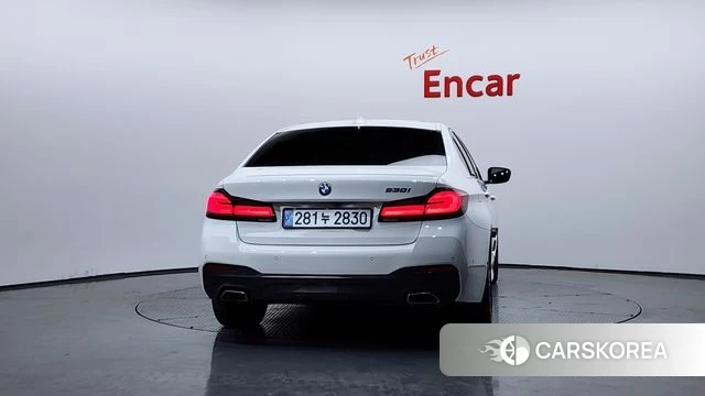 BMW 5 Series (G30) id 3832957 из Кореи 14