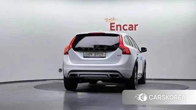 Volvo V60 Cross-Country id 3480423 из Кореи 14
