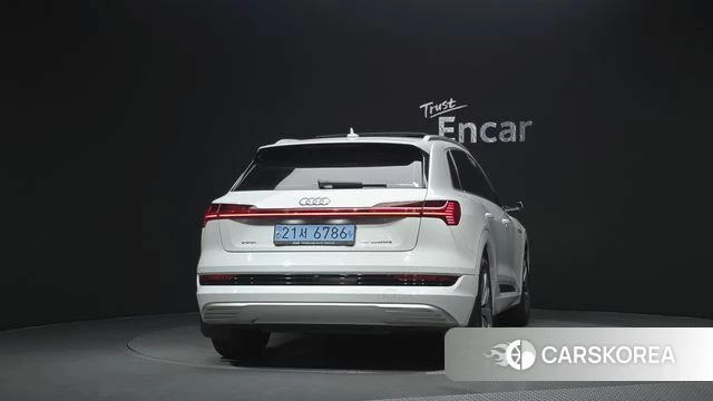 Audi e-Tron id 4476737 из Кореи 14