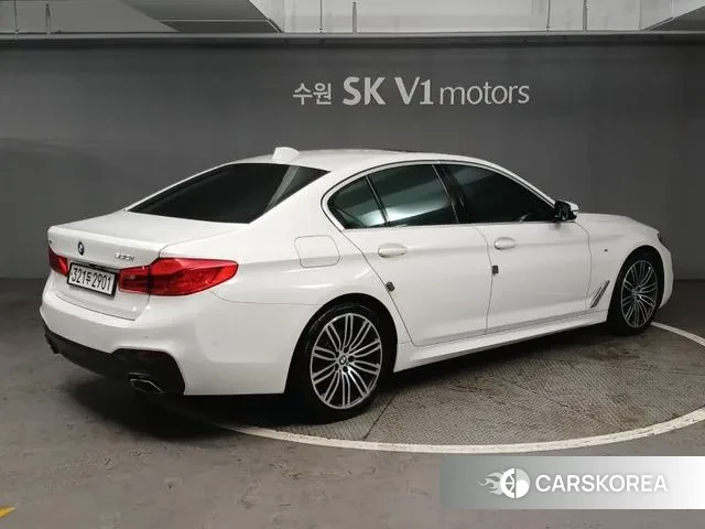 BMW 5 Series (G30) id 3193334 из Кореи 14