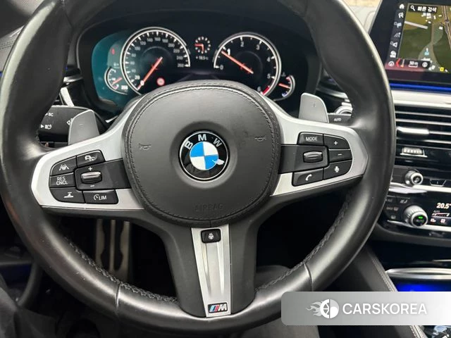 BMW 5 Series (G30) 2018 Серый из Кореи, фото 4