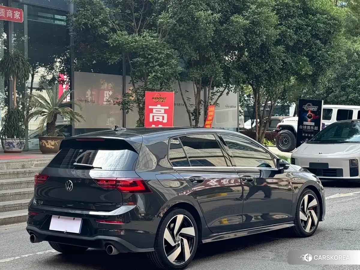 Volkswagen Golf 2023 Черный из Китая, фото 4