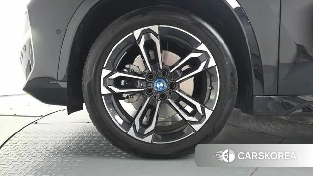 BMW iX1 (U11) id 4442258 из Кореи 27