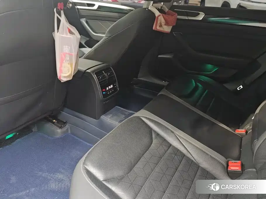 Volkswagen FAW-Volkswagen CC id 4565352 из Китая 10