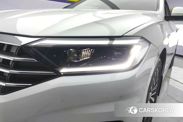 Volkswagen Sagitar id 4213113 из Китая 11