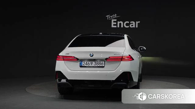 BMW 5 Series (G60) id 4394433 из Кореи 28