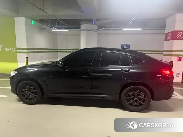 BMW X4 (G02) 2024 Черный из Кореи, фото 4