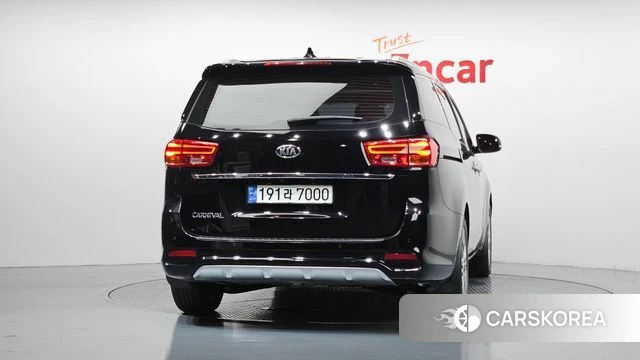 Kia The New Carnival id 4610337 из Кореи 14