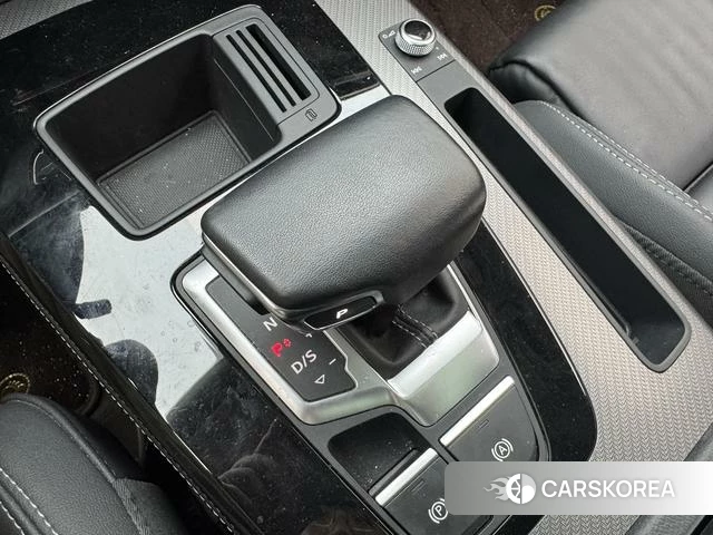 Audi Q5L id 3927064 из Китая 22